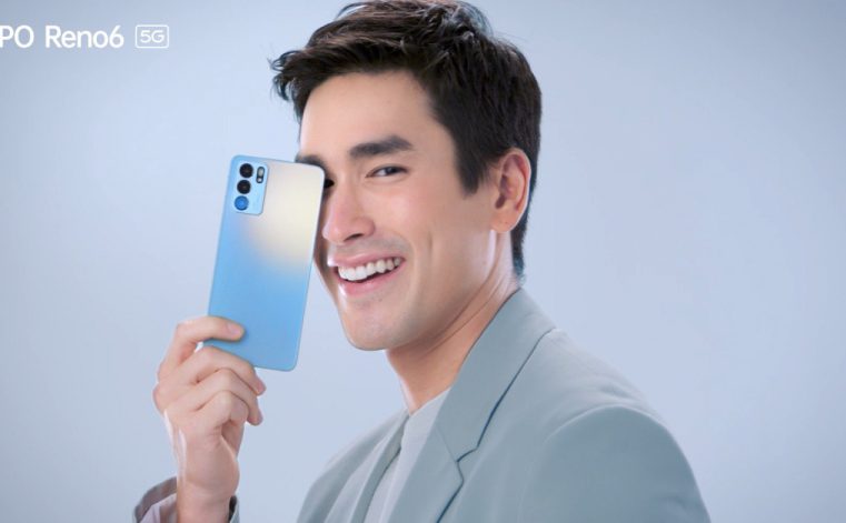 ออปโป้เผยเบื้องหลังการถ่ายทำโฆษณา ของ OPPO Reno6 5G รุ่นล่าสุด โชว์เรโทรดีไซน์สุดพรีเมี่ยม พร้อมเซอร์ไพรส์แฟนๆ ดึง ‘ณเดชน์ คูกิมิยะ’ ตัวแทนคนรักการถ่ายวิดีโอพอร์ตเทรต