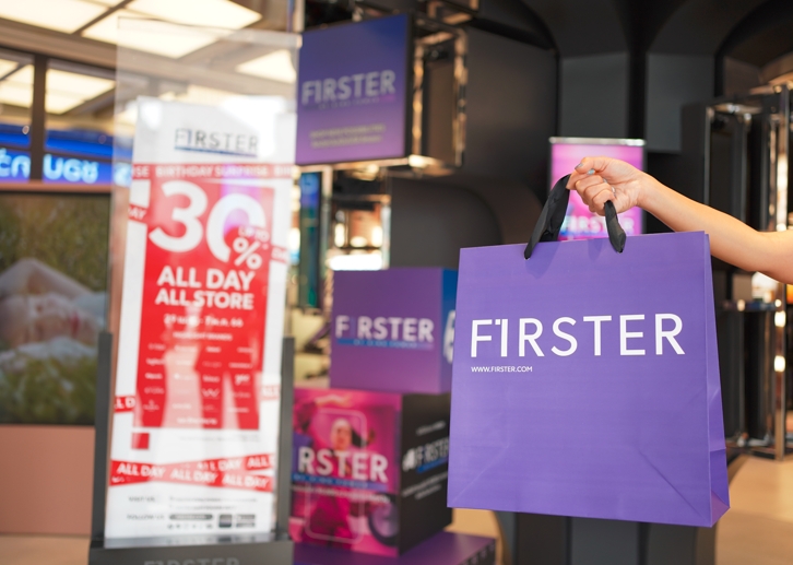 FIRSTER BY KING POWER ชวนเปิดลิสต์ไอเทมเด็ดแบรนด์ดังที่ต้องช้อปฯ  กับแคมเปญ “FIRSTER BIRTHDAY SURPRISE” ฉลองเดือนเกิดในรอบปี! ลดแรง ALL DAY ALL STORE สูงสุด 30%