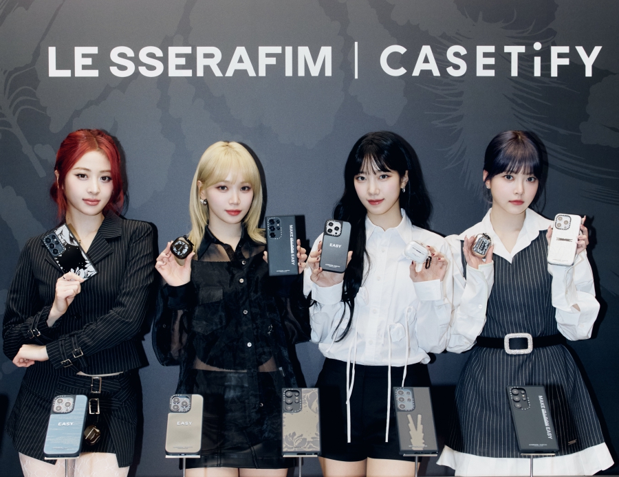 LE SSERAFIM เกิร์ลกรุ๊ปเกาหลี ปรากฎตัวบนคอลเลกชั่นใหม่ของ CASETiFY