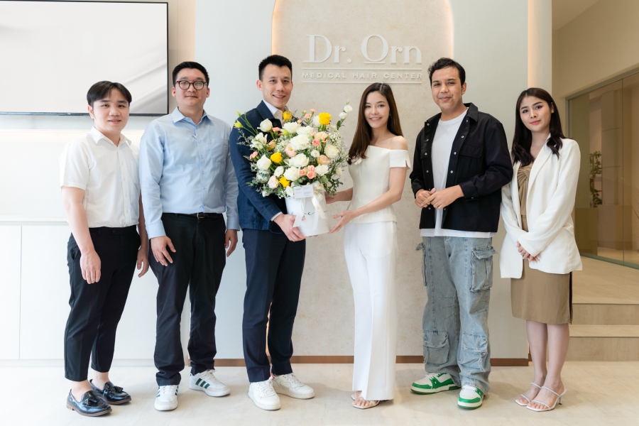 พญ.อรอุมา พันธ์อภิวัฒน์ Grand Opening ฉลองการเปิด Dr.Orn สาขาที่ 5 ที่ โครงการ เดอะคริสตัล เอกมัย-รามอินทรา