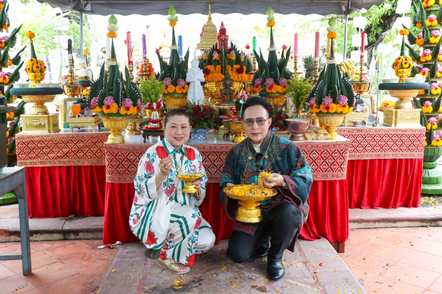 อาจารย์โอ๊กจัดพิธีบูชาครูประจำปี 2568 ครอบเศียรองค์ท้าวเวสสุวรรณ และทอดผ้าป่าเพื่อสมทบทุนสร้างองค์ท้าวเวสสุวรรณ ณ วัดโปรดเกศเชษฐาราม