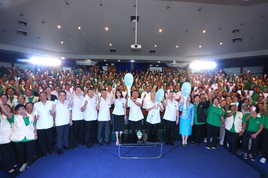 กิจกรรมรณรงค์โครงการวัยทำงานสุขภาพดีด้วยเวชศาสตร์วิถีชีวิต เตรียมพร้อมสู่การเป็นผู้สูงอายุ สุขภาพดี ในพื้นที่กรุงเทพมหานคร ปีงบประมาณ 2568 “นับคาร์บ นำสุขภาพ ลดเสี่ยง ลดโรค NCDs ในพื้นที่เขตเมือง”