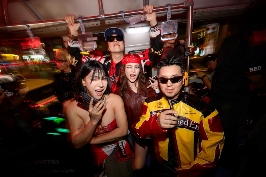 TECNO ปลุกกรุงเทพฯ ยามค่ำคืนกับ “POVA 8 Tonino Lamborghini ALIVE AT NIGHT” ยกเมืองเป็นรันเวย์แห่งไลฟ์สไตล์ ผ่าน Hero Bus และคาราวานตุ๊กตุ๊ก ภายใต้คอนเซ็ปต์ “ยิ่งมืดยิ่งโดดเด่น”